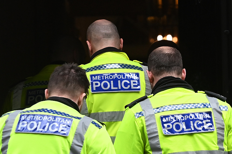 Policija uvjerava da pomaže mladima da okrenu leđa kriminalu (Foto: EPA-EFE)