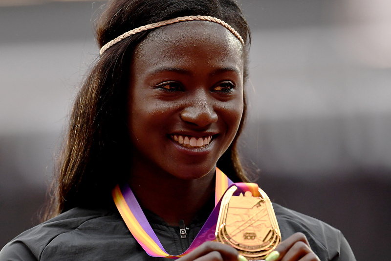 Tori Bowie sa medaljom svjetske prvakinje na 100 metara (Foto: EPA-EFE)