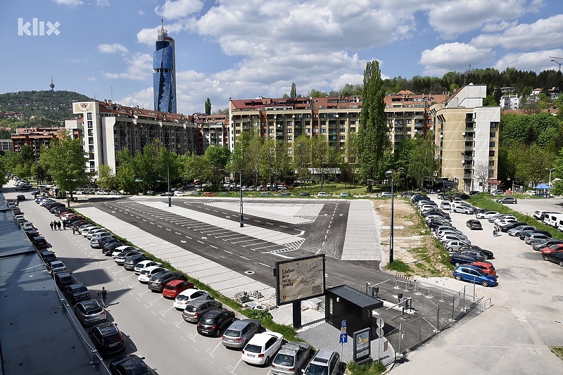 Parking na Marijin dvoru (Foto: T. S./Klix.ba)