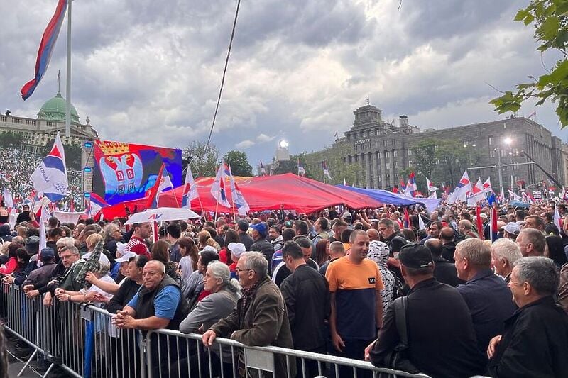 Okupljeni u Beogradu na Vučićevom mitingu (Foto: Telegraf.rs)