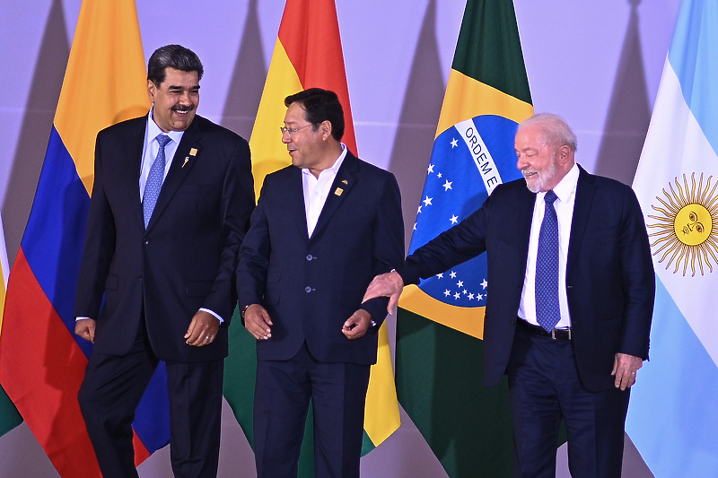 Lula da Silva (desno) razgovarao sa liderima zemalja Južne Amerike (Foto: EPA-EFE)