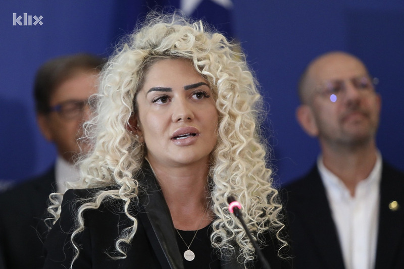 Naida Mehanović prilikom predstavljanja programa koalicije "Država" u augustu 2022. godine (Foto: I. L./Klix.ba)
