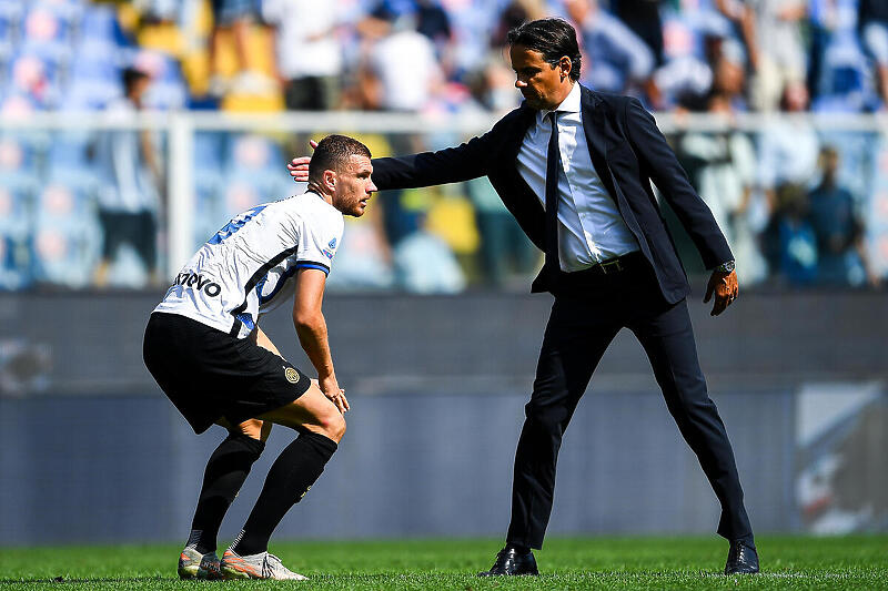 Edin Džeko i Simone Inzaghi (Foto: EPA-EFE)