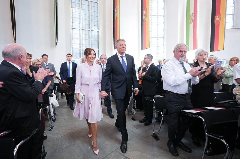 Klaus Iohannis i njegova supruga tokom boravka u Njemačkoj (Foto: Ured predsjednika Rumunije)