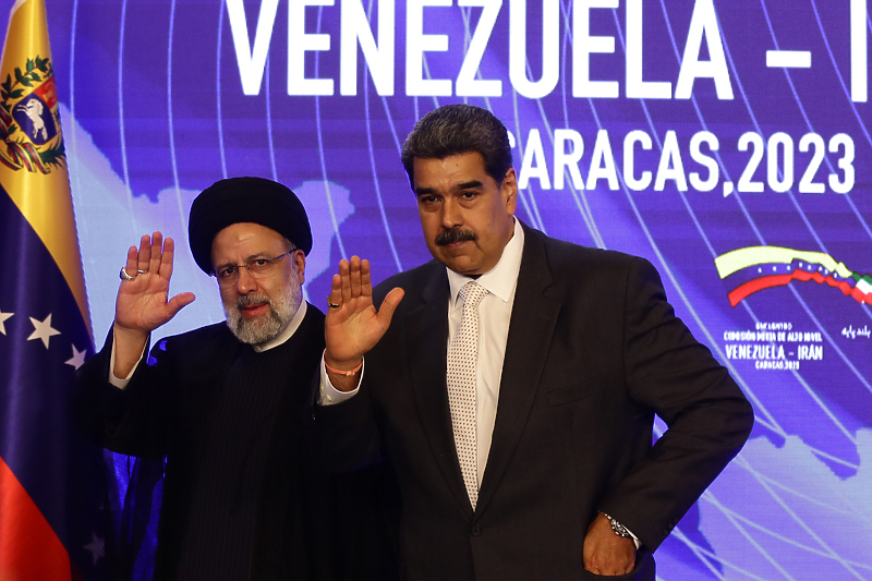 Ebrahim Raisi i Nicolas Maduro (Foto: EPA-EFE)