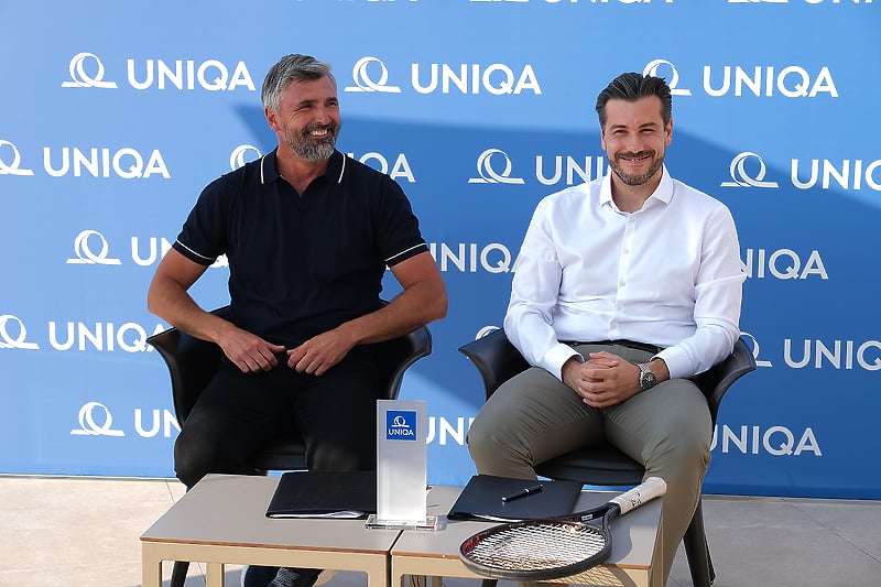 Goran Ivanišević s Adelom Bahtanovićem, predsjednikom UNIQA SEE regije