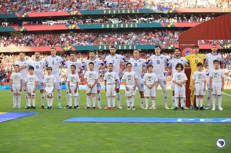 Reprezentacija BiH koja je počela meč protiv Portugala (Foto: Nogometni savez BiH)