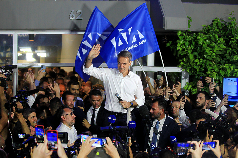 Mitsotakis tokom sinoćnjeg proglašenja pobjede na parlamentarnim izborima (Foto: EPA-EFE)