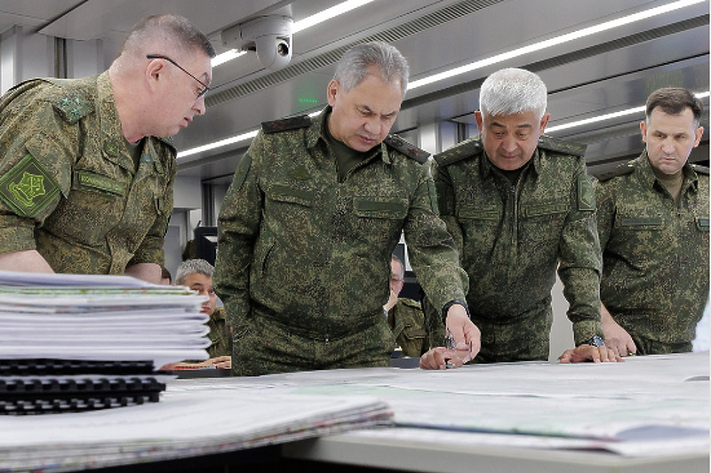 Šojgu sa saradnicima (Foto: Ministarstvo odbrane Ruske Federacije)