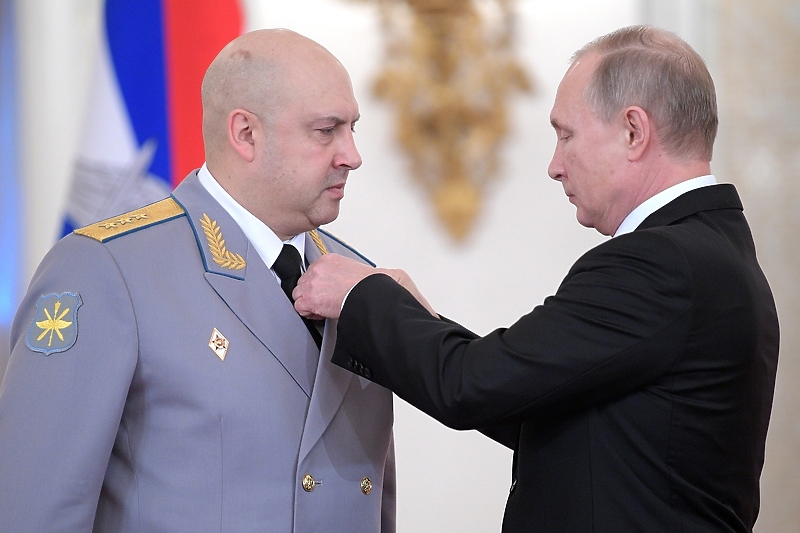 Sergej Surovikin i Vladimir Putin