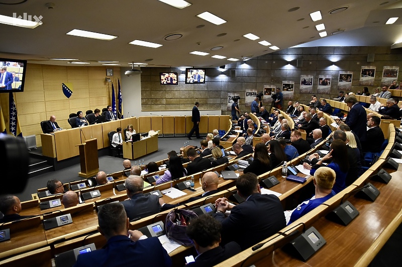 S današnje sjednice (Foto: T. S./Klix.ba)