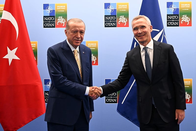 Erdogan i Stoltenberg (Foto: EPA-EFE)