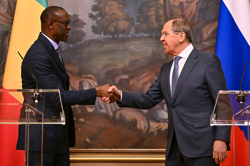 Ministar vanjskih poslova Malija  Abdoulaye Diop i ministar vanjskih poslova Rusije Sergej Lavrov (Foto: EPA-EFE)