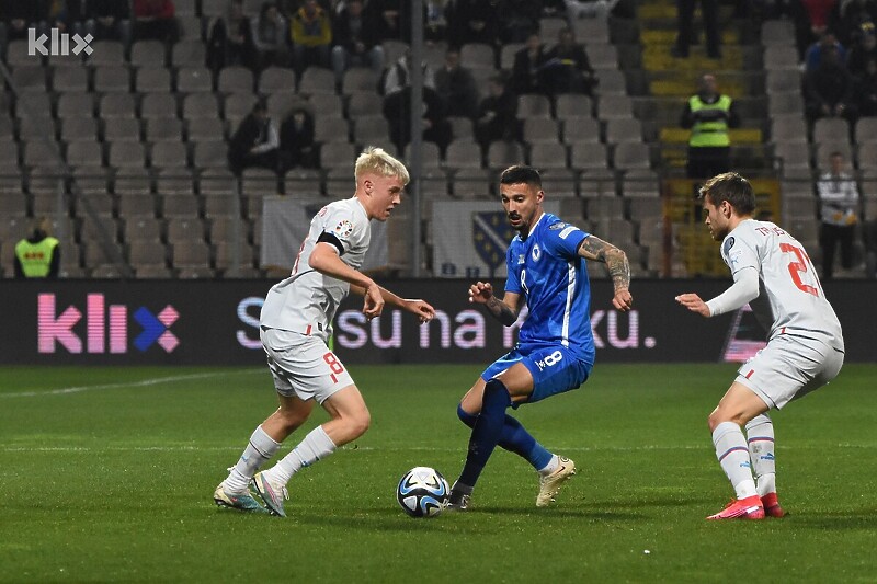 Rade Krunić u dresu reprezentacije BiH (Foto: E. M./Klix.ba)