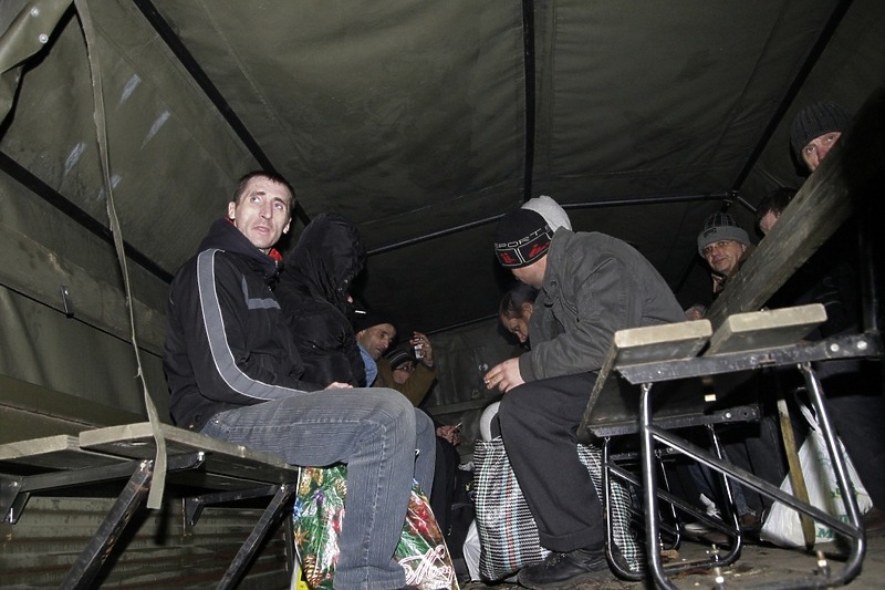 Zarobljeni Ukrajinci u (ne)milosti ruske vojske (Foto: EPA-EFE)