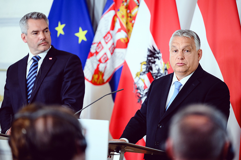 Austrijski kancelar Karl Nehammer i mađarski premijer Viktor Orban (Foto: EPA-EFE)