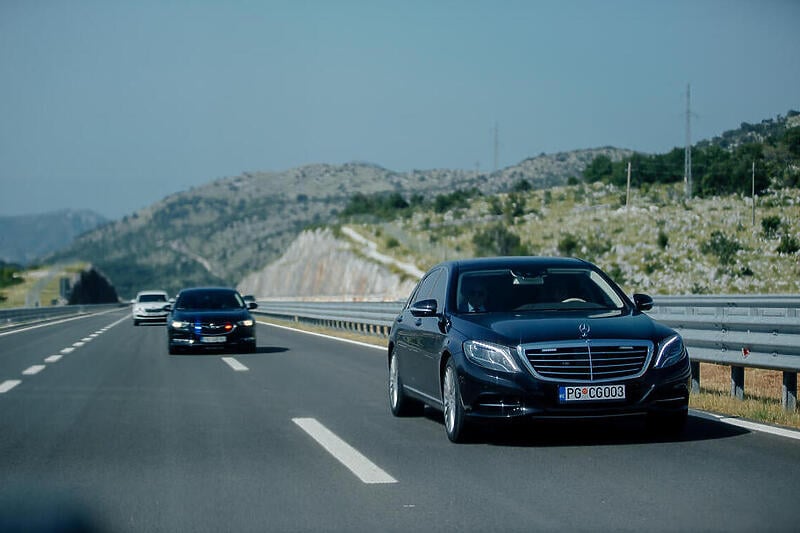 Mercedes kojem su otkazale kočnice (Foto: Vlada CG)