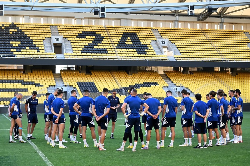 Igrači Dinama na posljednjem treningu pred AEK (Foto: Dinamo)