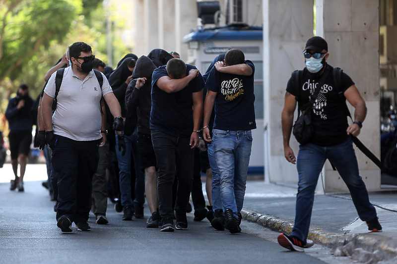 Dinamovi navijači koji su napravili velike nerede u Atini (Foto: EPA-EFE)