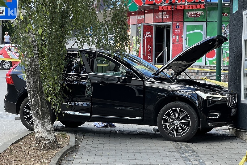 Automobil u kojem je Sulejmanović ubio 23-godišnjaka (Foto: A. K./Klix.ba)