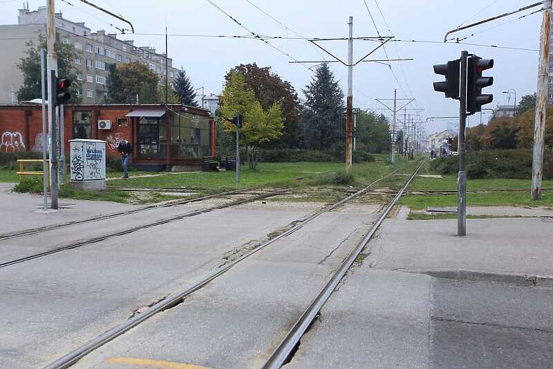 Raskrsnica na Čengić Vili prije početka rekonstrukcije tramvajske pruge (Foto: Vlada KS)