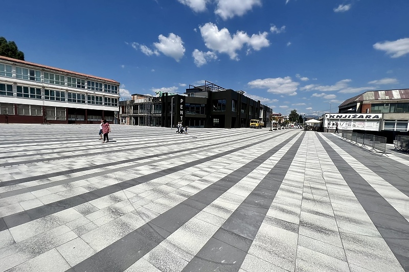 Centralni trg na Ilidži (Foto: D. S./Klix.ba)