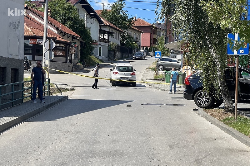 Mjesto gdje je ubica Nermin Sulejmanović u Gradačcu ostavio auto prije bijega od policije (Foto: A. K./Klix.ba)