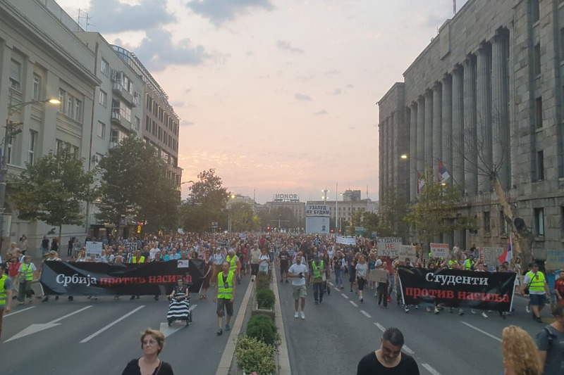 Protestna šetnja u Beogradu krenula je od Skupštine (Foto: Danas.rs/Miloš Obradović)