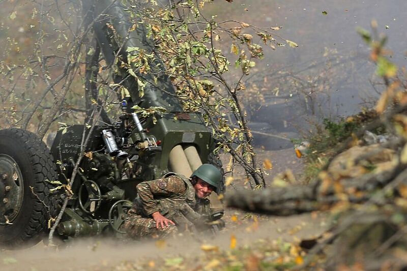 Armensko ministarstvo odbrane kaže da je Azerbajdžan pucao na njihove položaje u blizini grada Sotk (Foto: EPA-EFE)