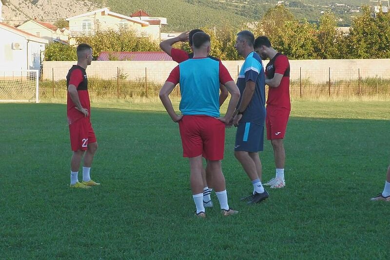 Klafurić na treningu Rođenih (Foto: FK Velež)