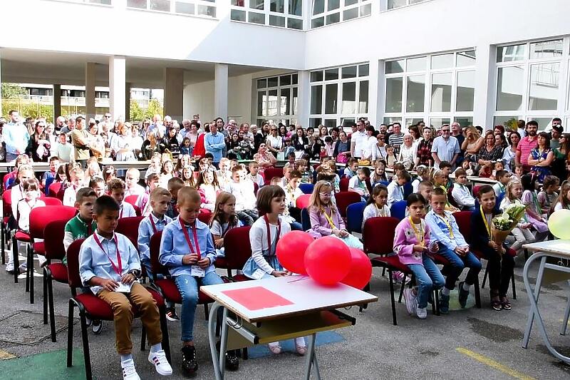 Priredbama u novosarajevskim osnovnim školama obilježen početak školske godine (Foto: Općina Novo Sa