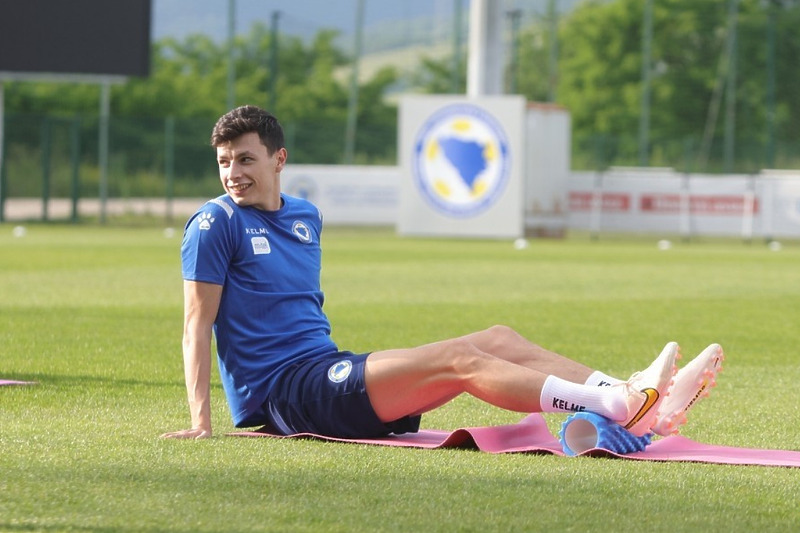 Ahmedhodžić na pretposljednjem okupljanju (Foto: NS BiH)