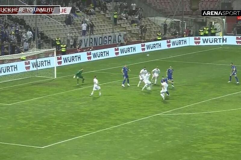 Trenutak kada je Džeko postigao gol za vodstvo Zmajeva (Foto: Screenshot)