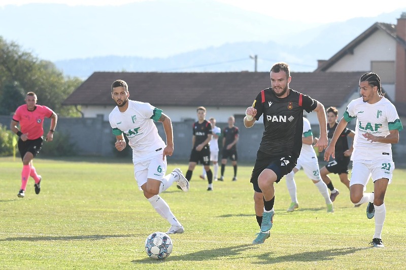 Detalj s utakmice u Gornjim Rahićima (Foto: NK Čelik Zenica)