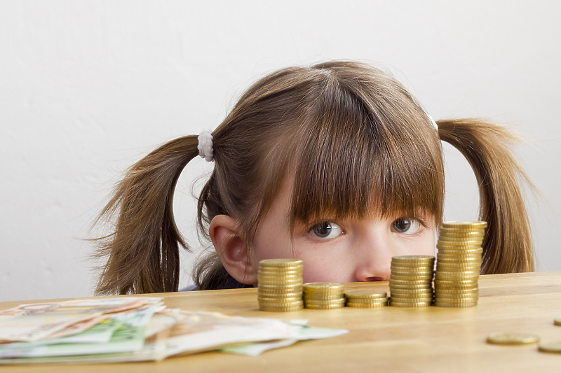 Osim perspektivnije budućnosti, dječija štednja uči vašeg mališana kako da raspolaže novcem