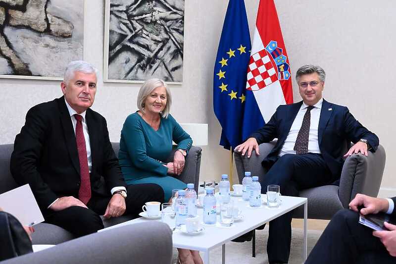 Dragan Čović, Borjana Krišto i Andrej Plenković (Foto: HDZ)