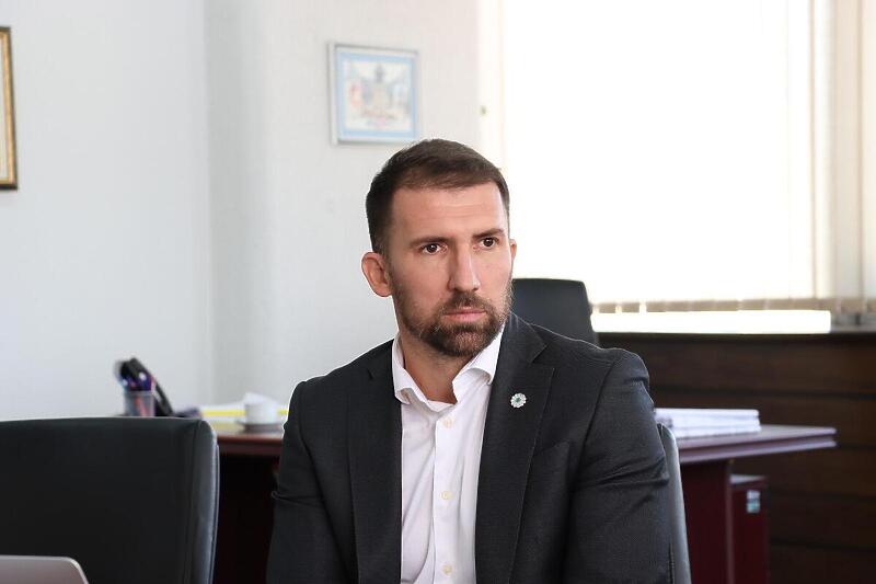 Federalni ministar rada i socijalne politike Adnan Delić
