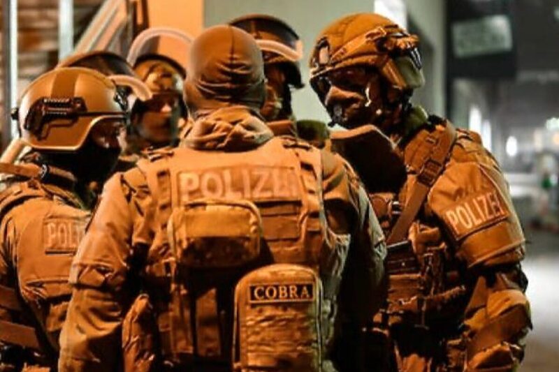 Elitna jedinica austrijske policije "Kobra" (Foto: Exxpress)