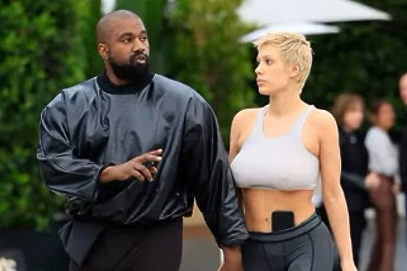 Kanye West i Bianca Censori (Screenshot/Youtube)
