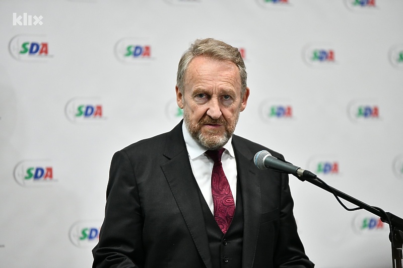Bakir Izetbegović, predsjednik SDA (Foto: I. Š./Klix.ba)