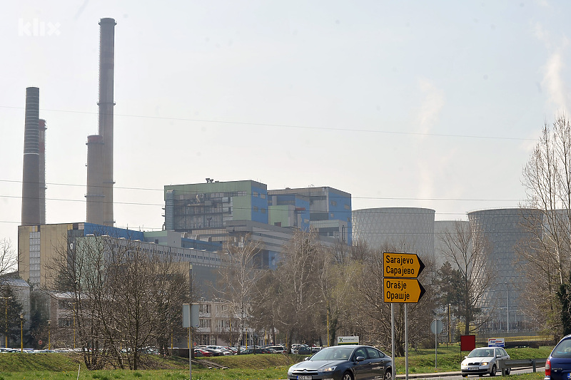 Poizvodnja toplotne energije nastaje u Termoelektrani Tuzla (Foto: D. Z./Klix.ba)
