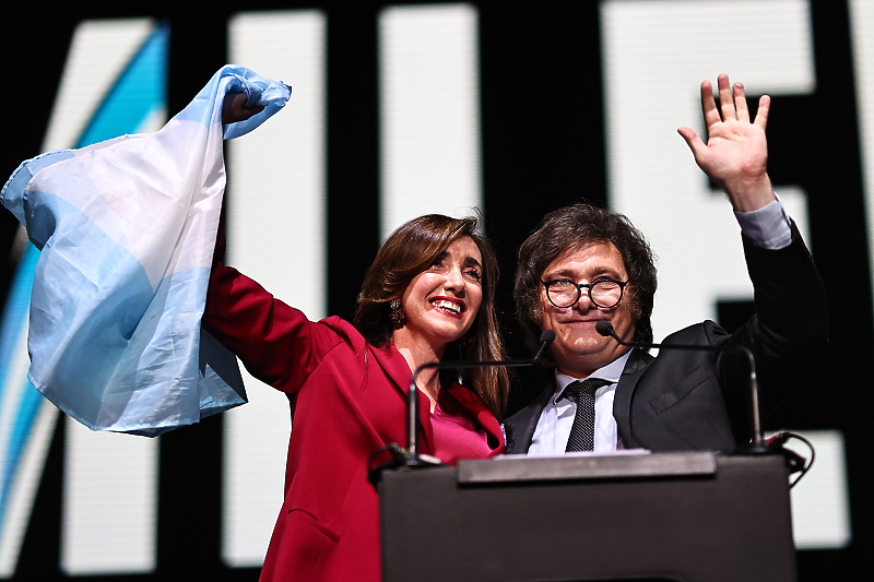 Javier Milei (desno) je favorit na izborima (Foto: EPA-EFE)