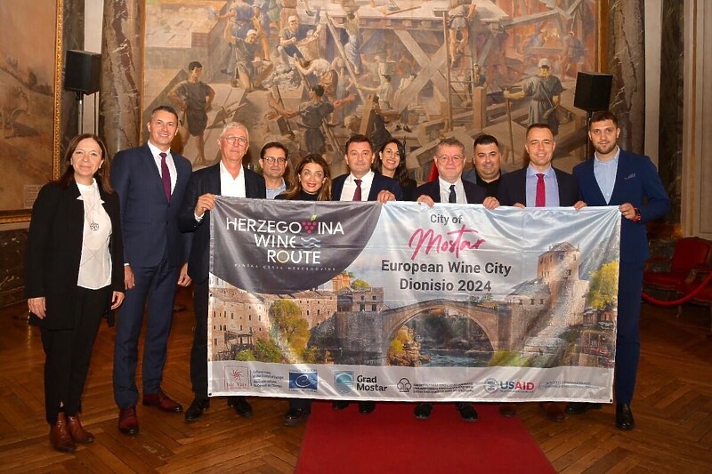 Svečanost na kojem je Gradu Mostaru uručena titula Evropskog grada vina (Foto: VTK BiH)