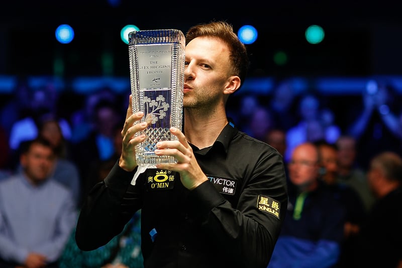 Trump s novim trofejem (Foto: World Snooker Tour)