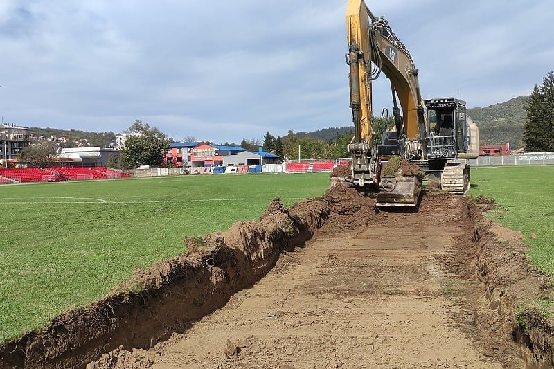 Počeli radovi na stadionu (Foto: FK Sloga)