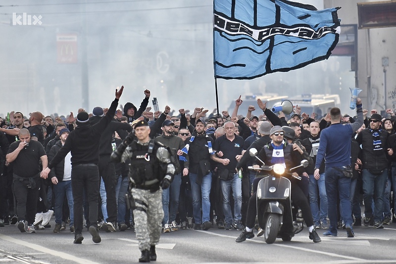 Manijaci su prošle sezone vraćeni pred ulazom u Banja Luku (Foto: T. S./Klix.ba)