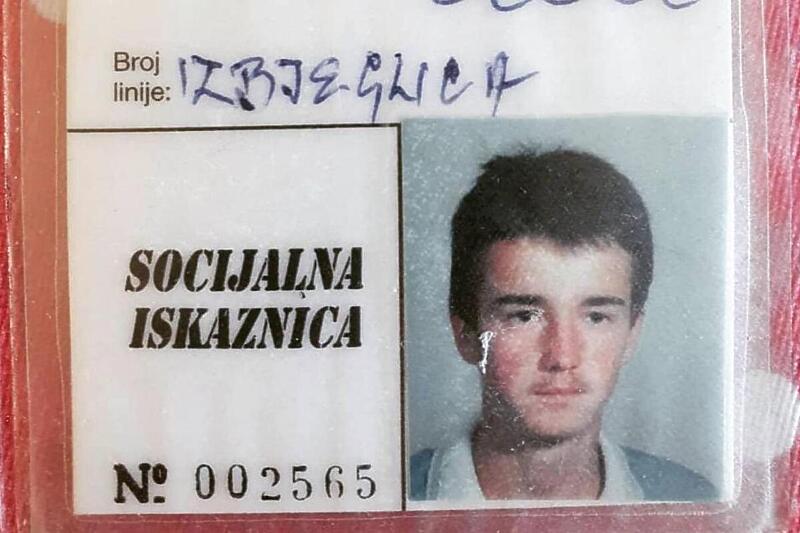 Izbjeglička iskaznica Ivana Ljubičića (Foto: Instagram)