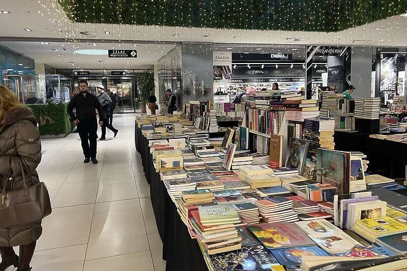 "Zimski Market Knjige"