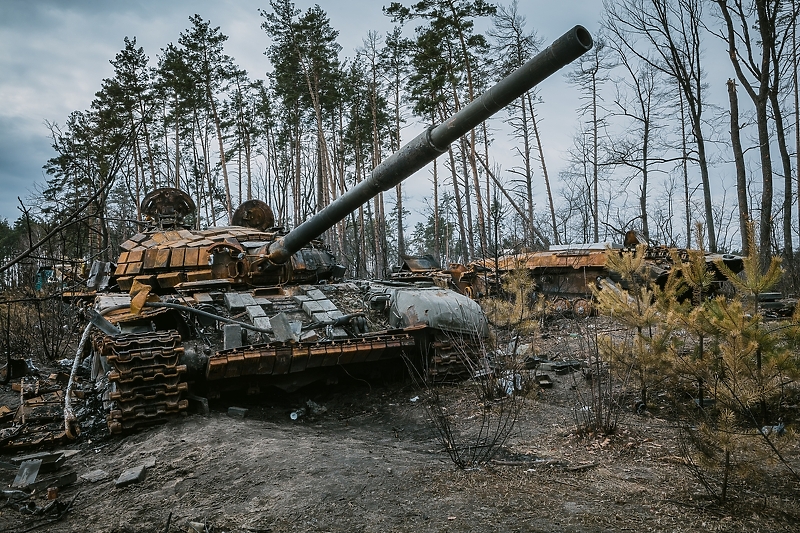 Jedan od uništenih ruskih tenkova na ukrajinskom ratištu (Foto: Shutterstock)