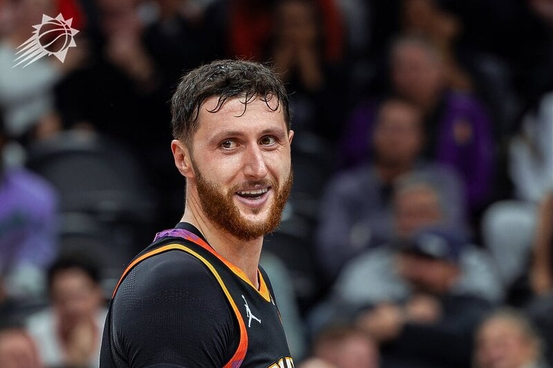 Jusuf Nurkić (Foto: Phoenix Suns / Twitter)